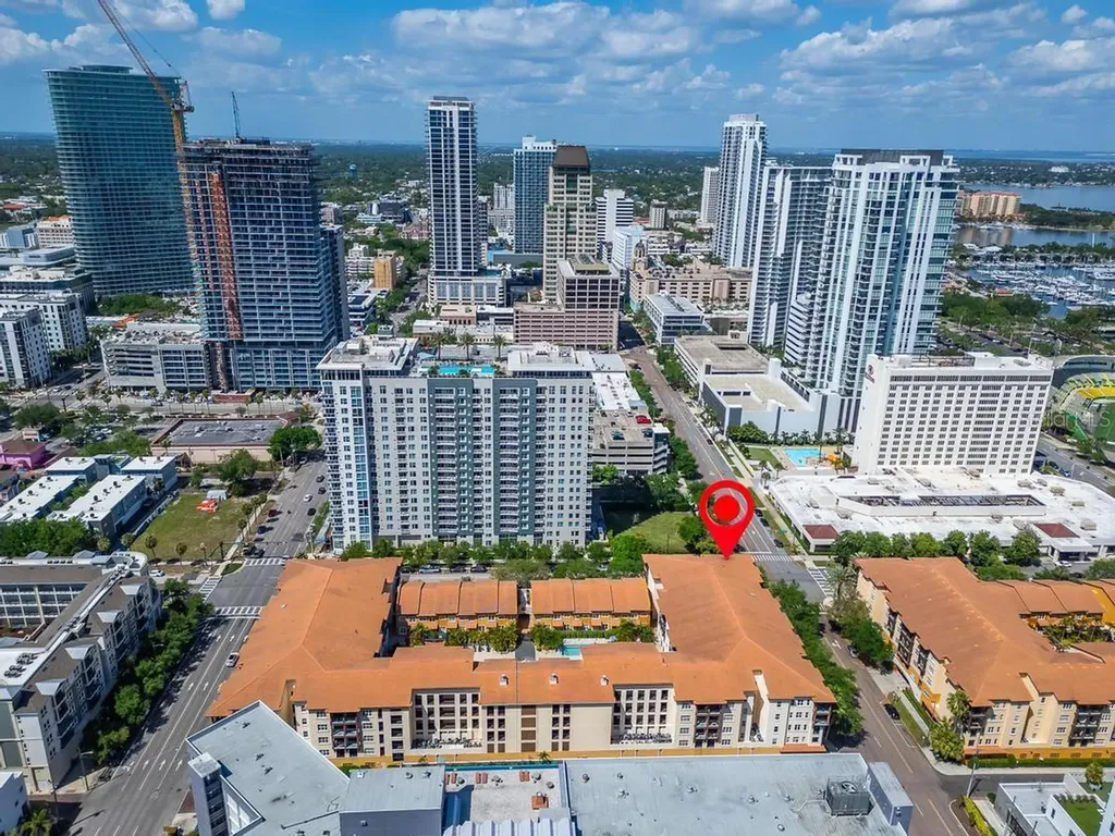 200 4th Avenue S St Petersburg FL 33701