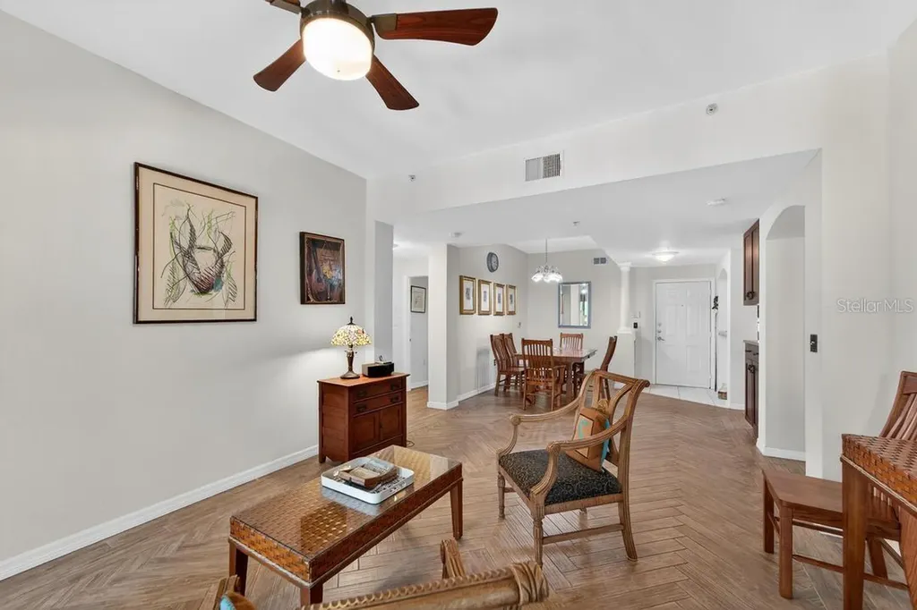200 4th Avenue S St Petersburg FL 33701