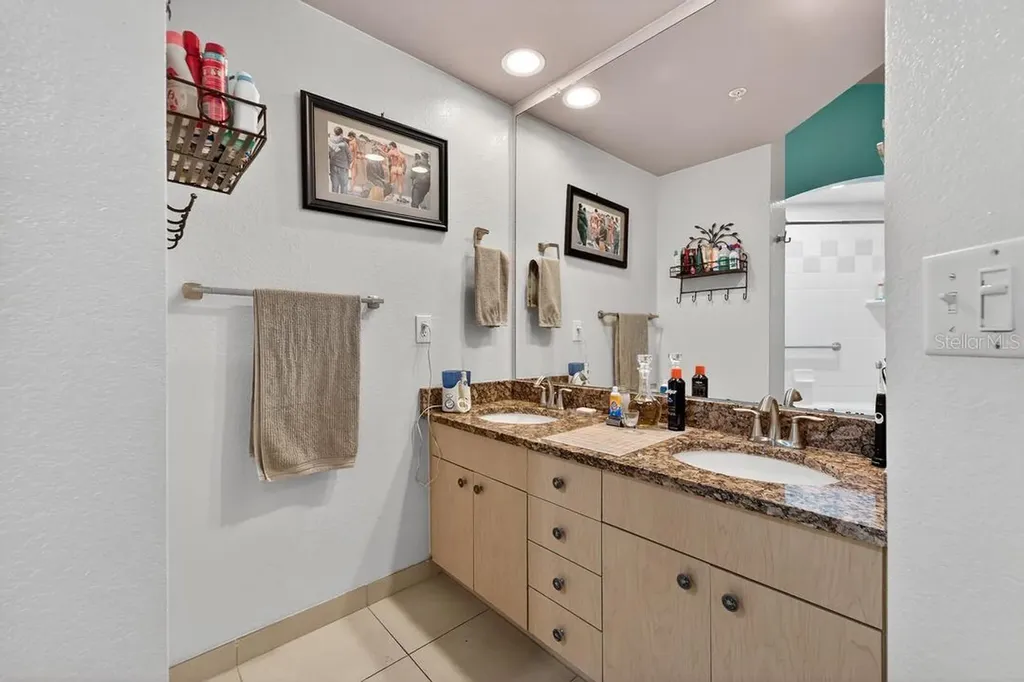 200 4th Avenue S St Petersburg FL 33701