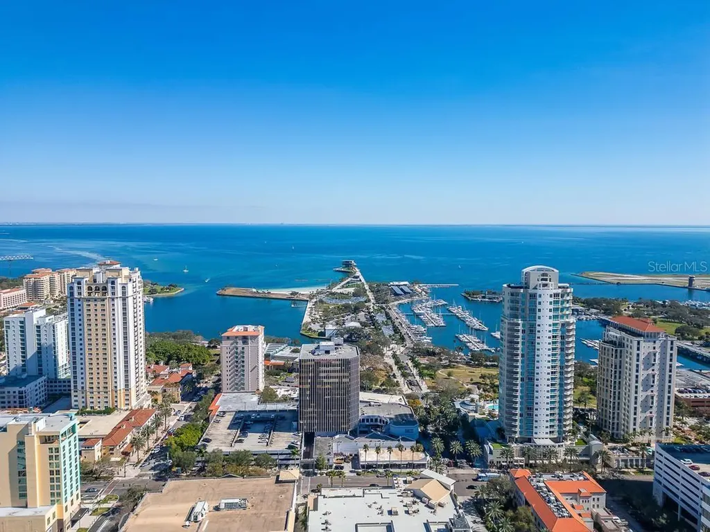 200 4th Avenue S St Petersburg FL 33701