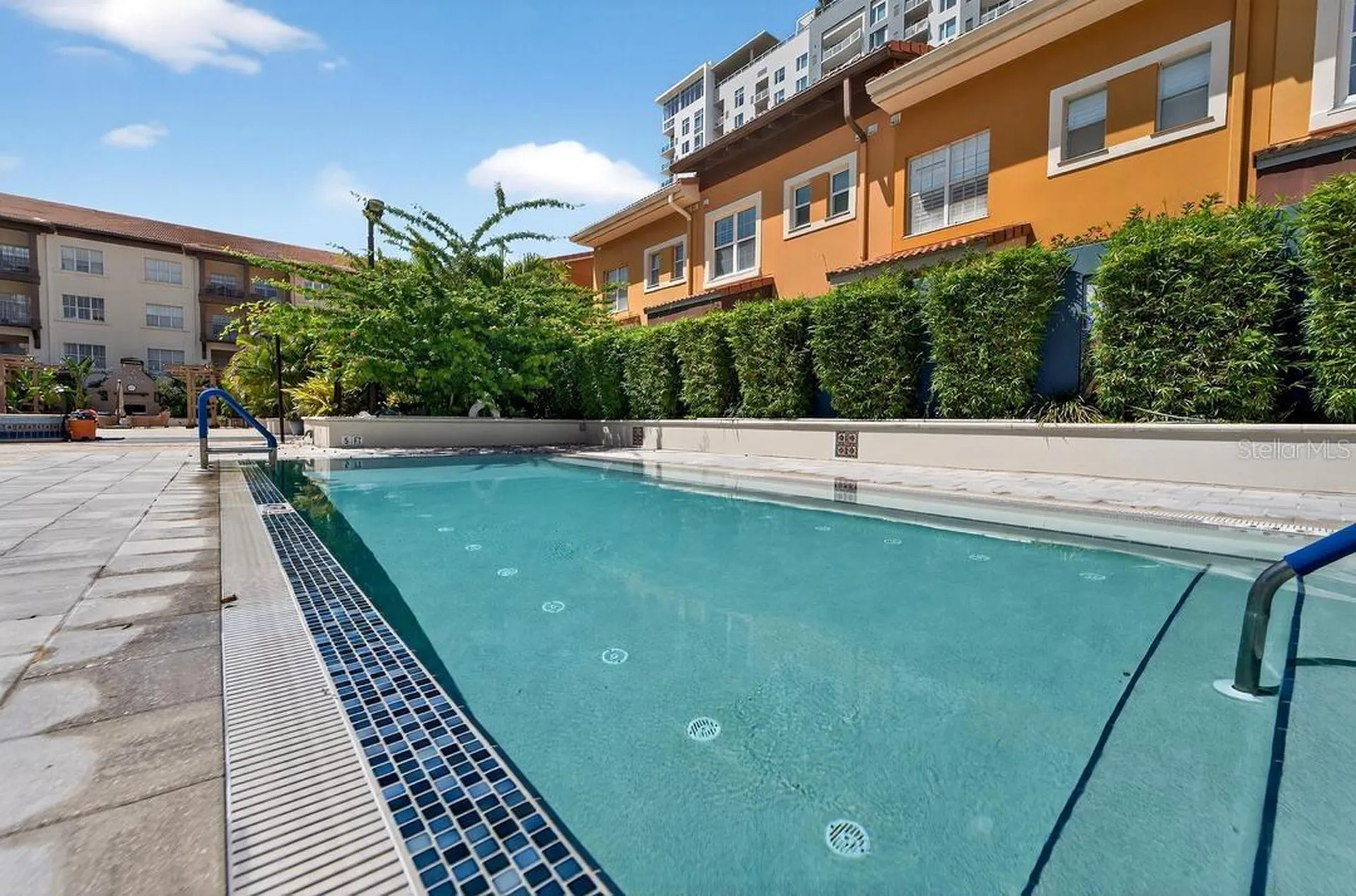 200 4th Avenue S St Petersburg FL 33701