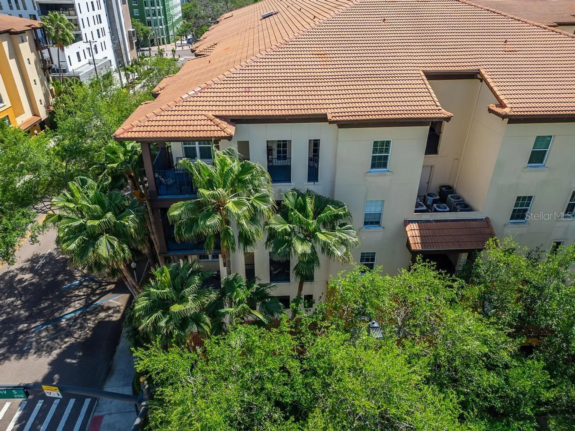 200 4th Avenue S St Petersburg FL 33701
