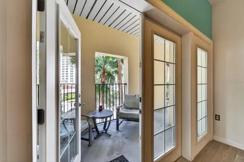 200 4th Avenue S St Petersburg FL 33701