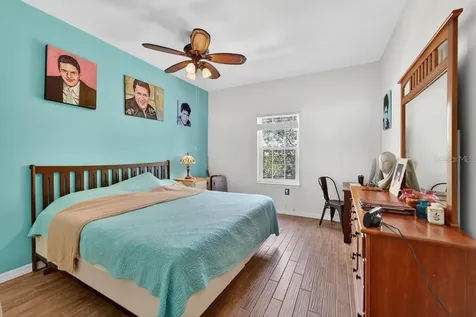 200 4th Avenue S St Petersburg FL 33701