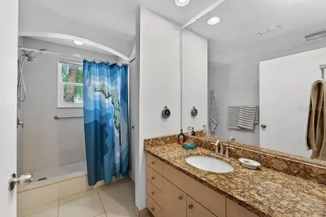 200 4th Avenue S St Petersburg FL 33701