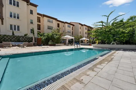 200 4th Avenue S St Petersburg FL 33701