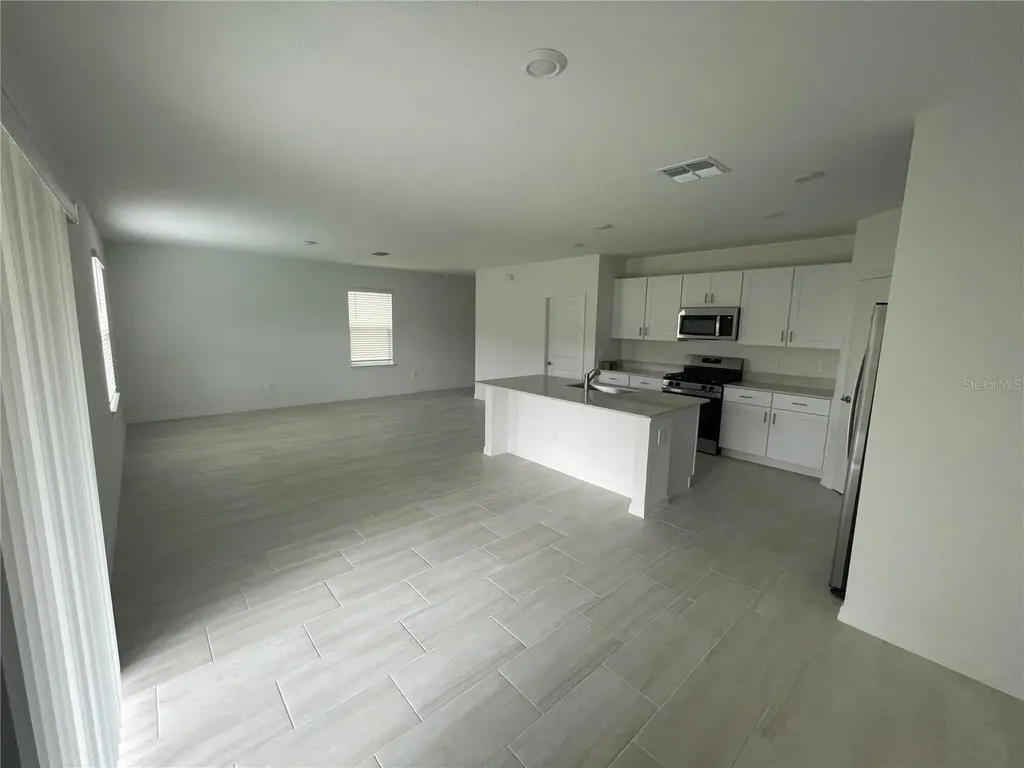9645 Carabiner Way Land O Lakes FL 34637