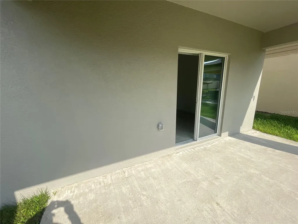 9645 Carabiner Way Land O Lakes FL 34637