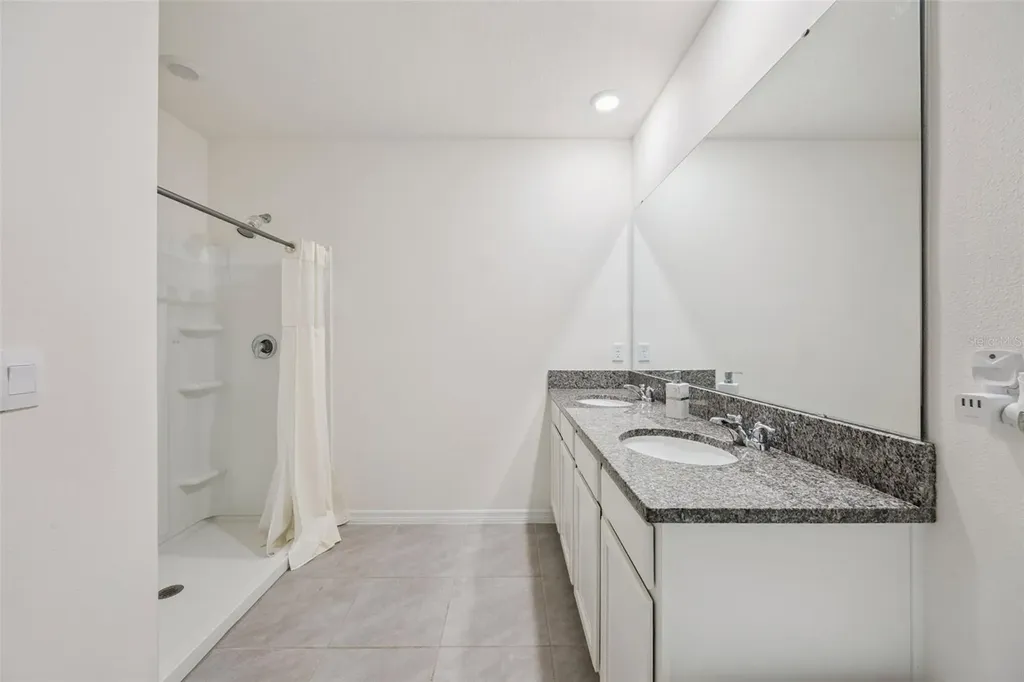 1048 Brooklet Drive Davenport FL 33837