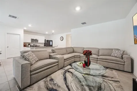 1048 Brooklet Drive Davenport FL 33837
