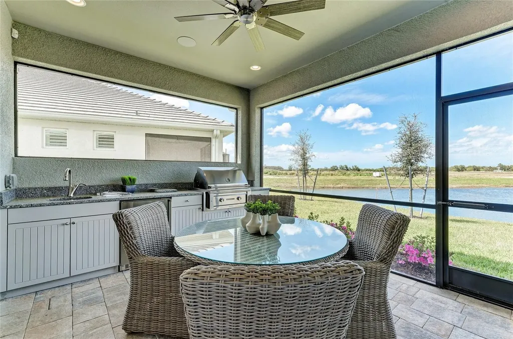 260 Van Gogh Cove Bradenton FL 34212