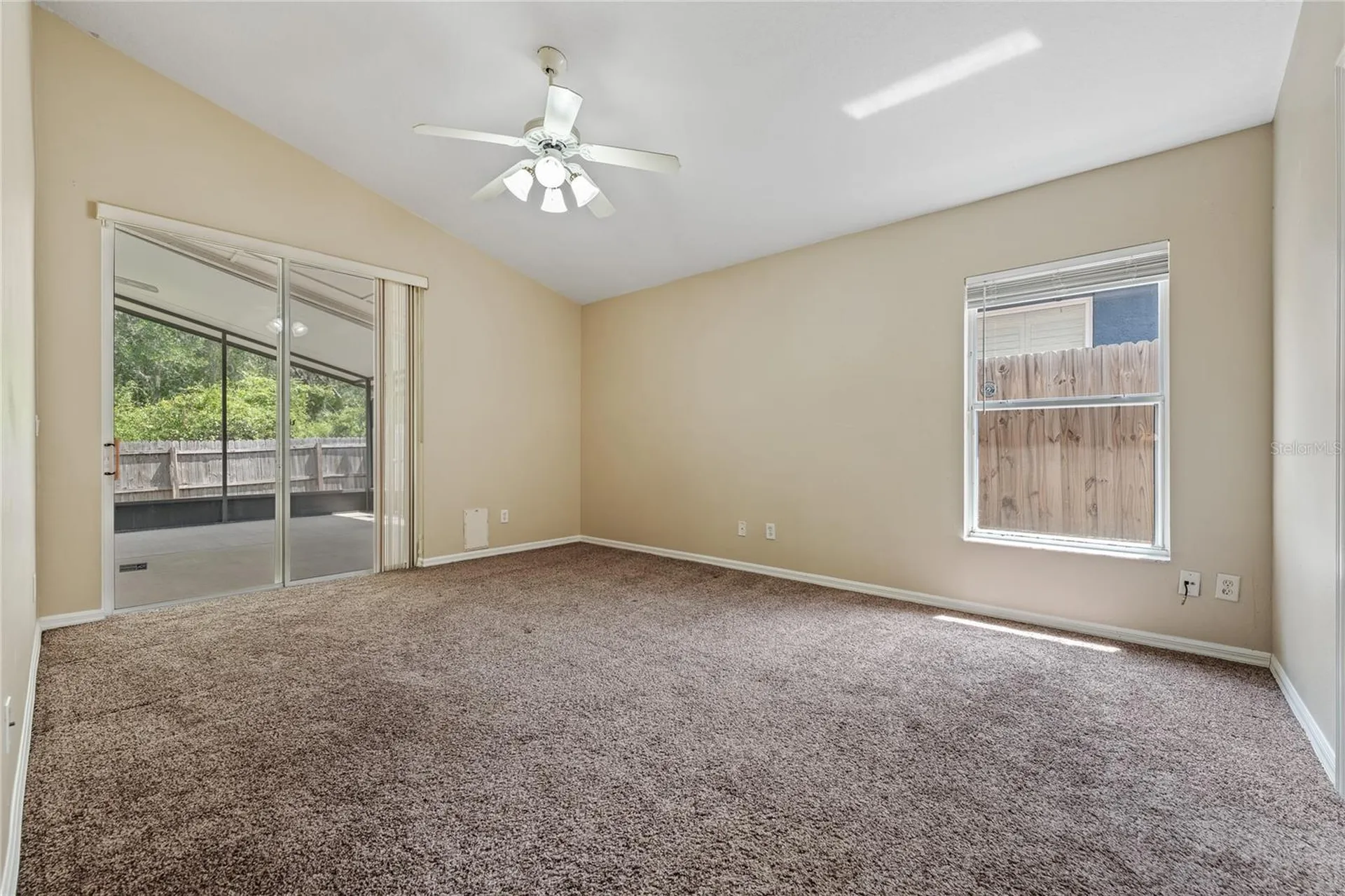 168 Easton Circle Oviedo FL 32765