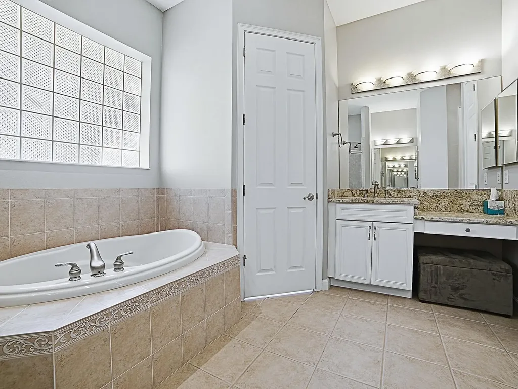 9926 Santa Barbara Court Howey In The Hills FL 34737