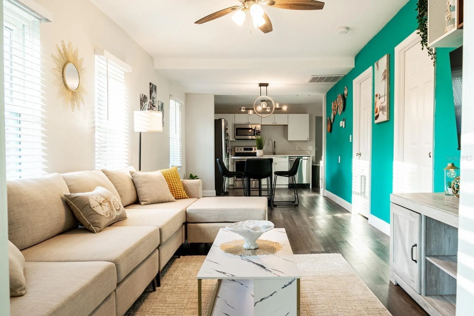 4327 17th Avenue S St Petersburg FL 33711