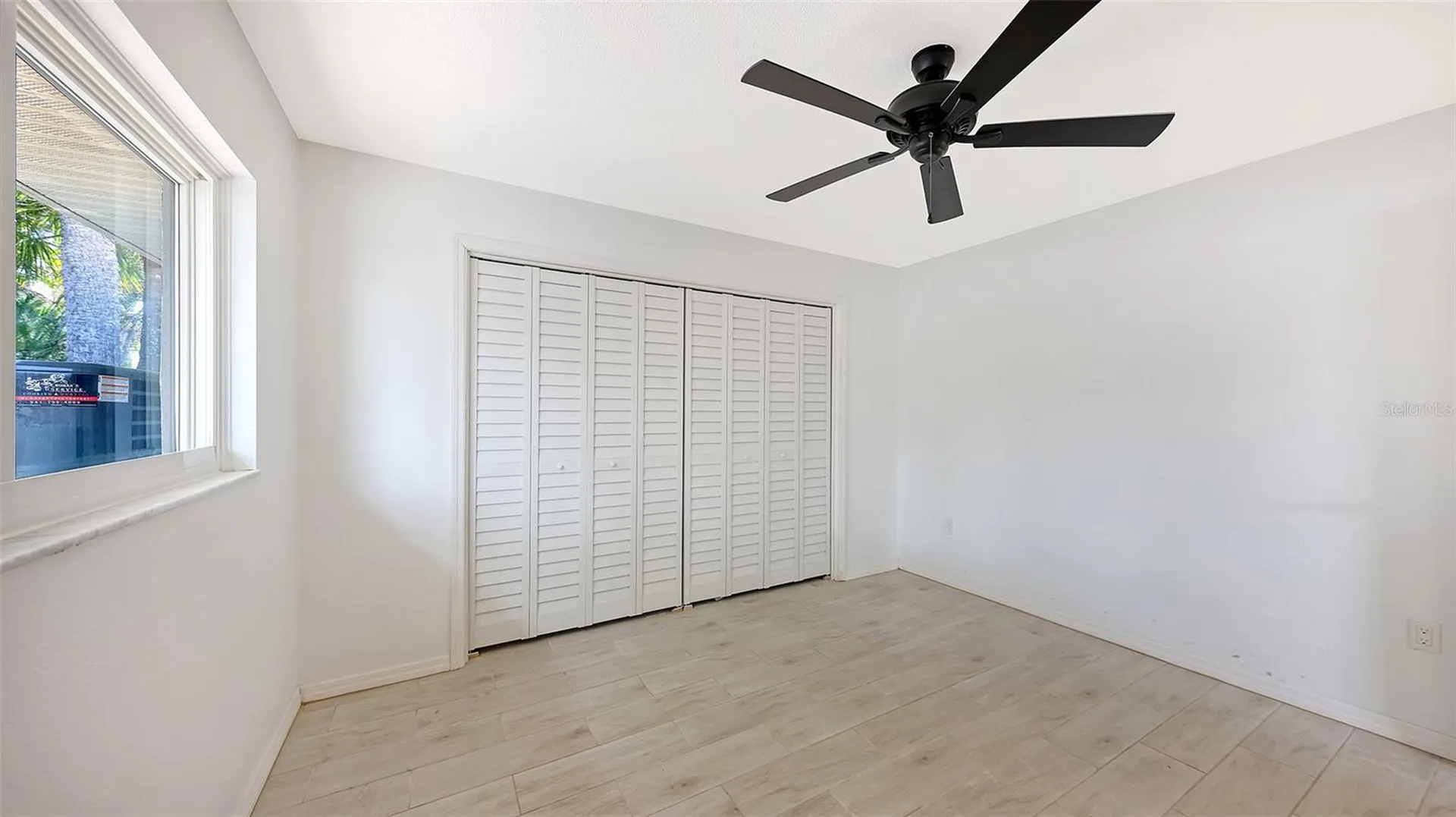 589 Commonwealth Lane Sarasota FL 34242