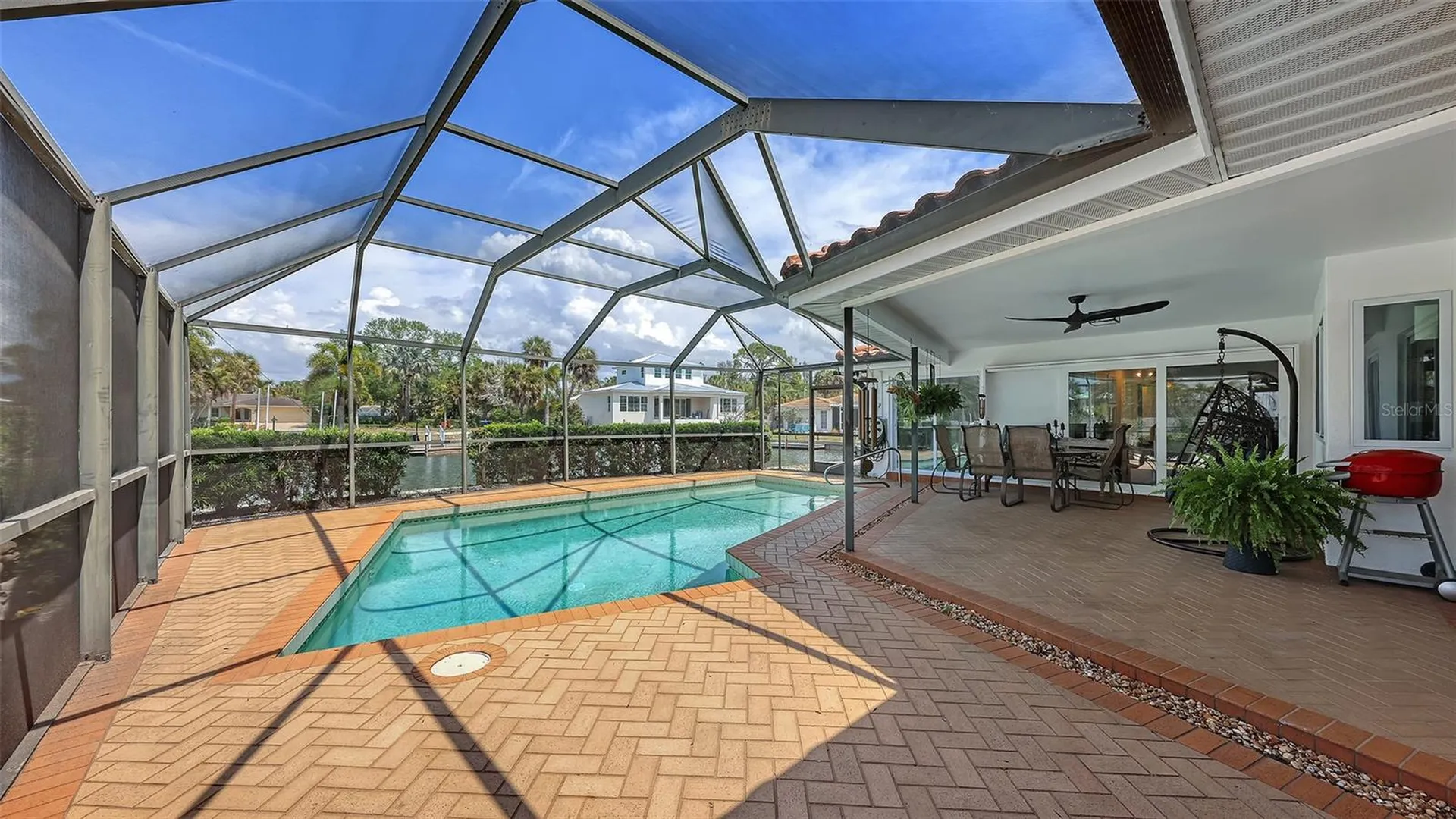589 Commonwealth Lane Sarasota FL 34242