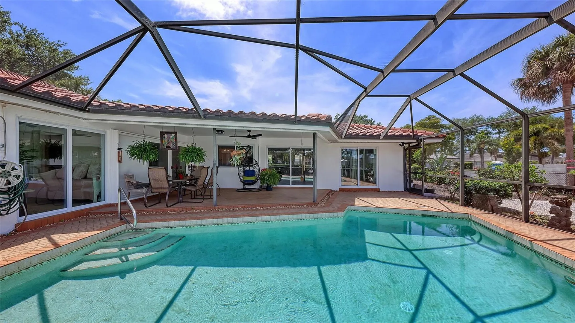 589 Commonwealth Lane Sarasota FL 34242