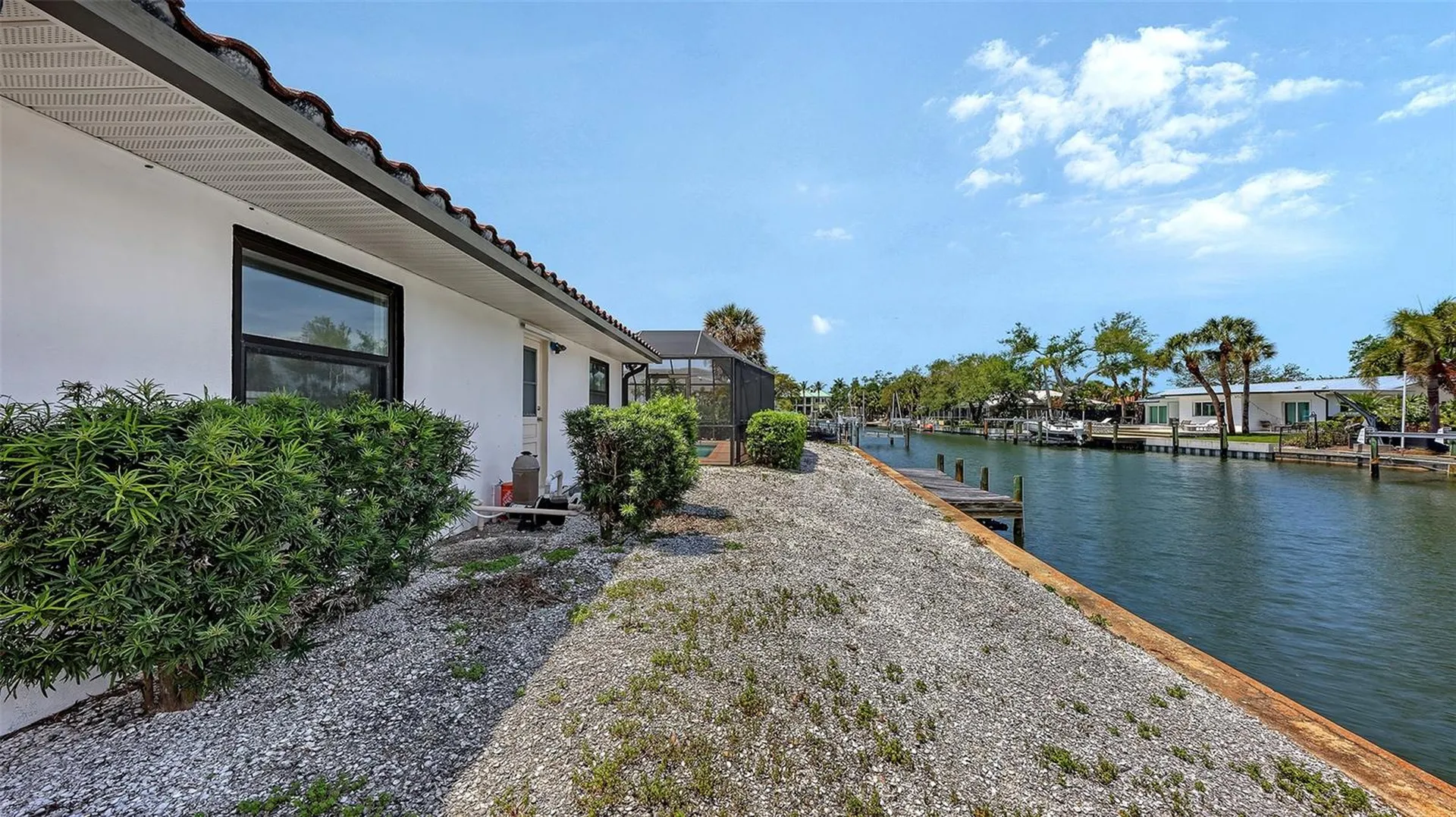 589 Commonwealth Lane Sarasota FL 34242