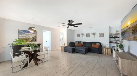 589 Commonwealth Lane Sarasota FL 34242