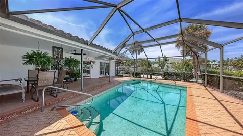 589 Commonwealth Lane Sarasota FL 34242