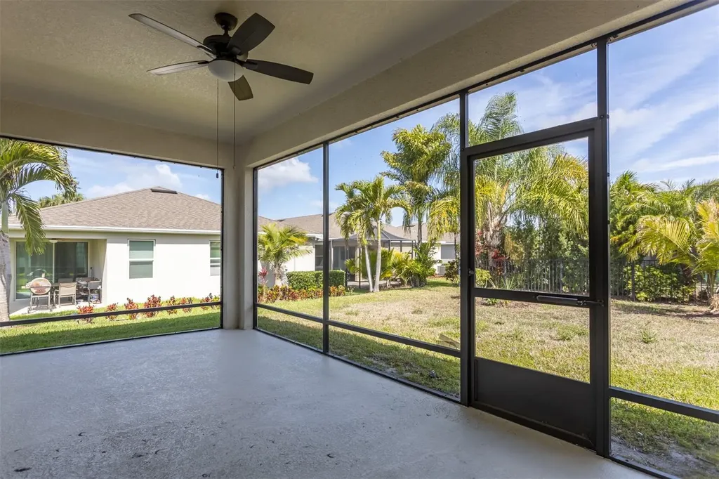 6906 Paradiso Drive Apollo Beach FL 33572