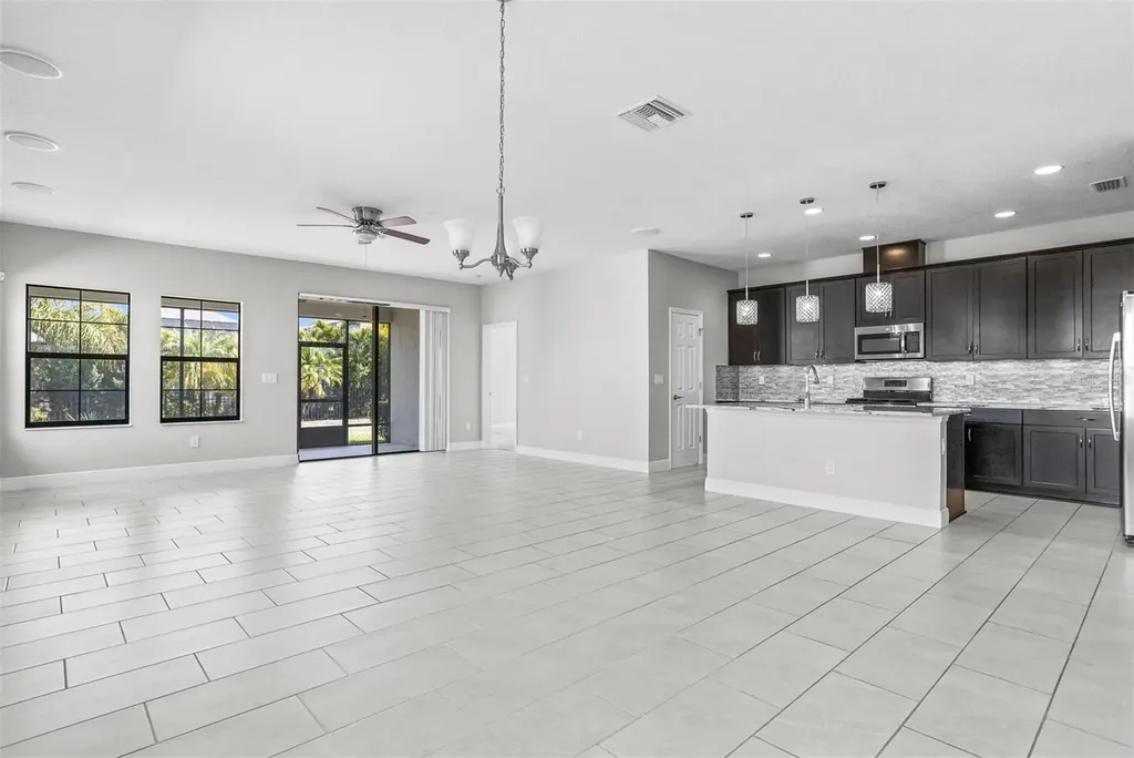6906 Paradiso Drive Apollo Beach FL 33572