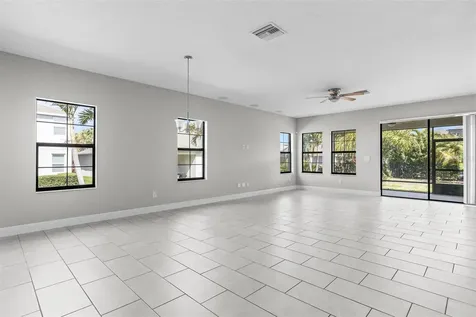 6906 Paradiso Drive Apollo Beach FL 33572