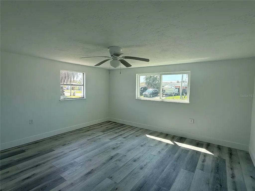 13428 Neptune Drive Hudson FL 34667