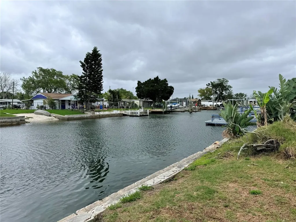 13428 Neptune Drive Hudson FL 34667