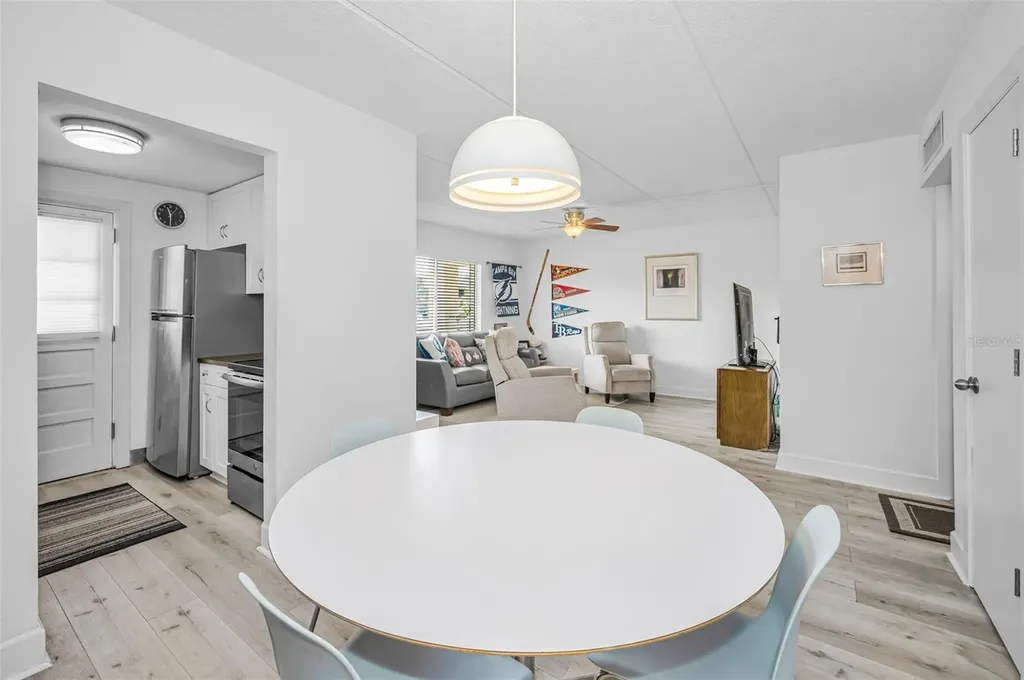 2 N Fernwood Avenue Clearwater FL 33765