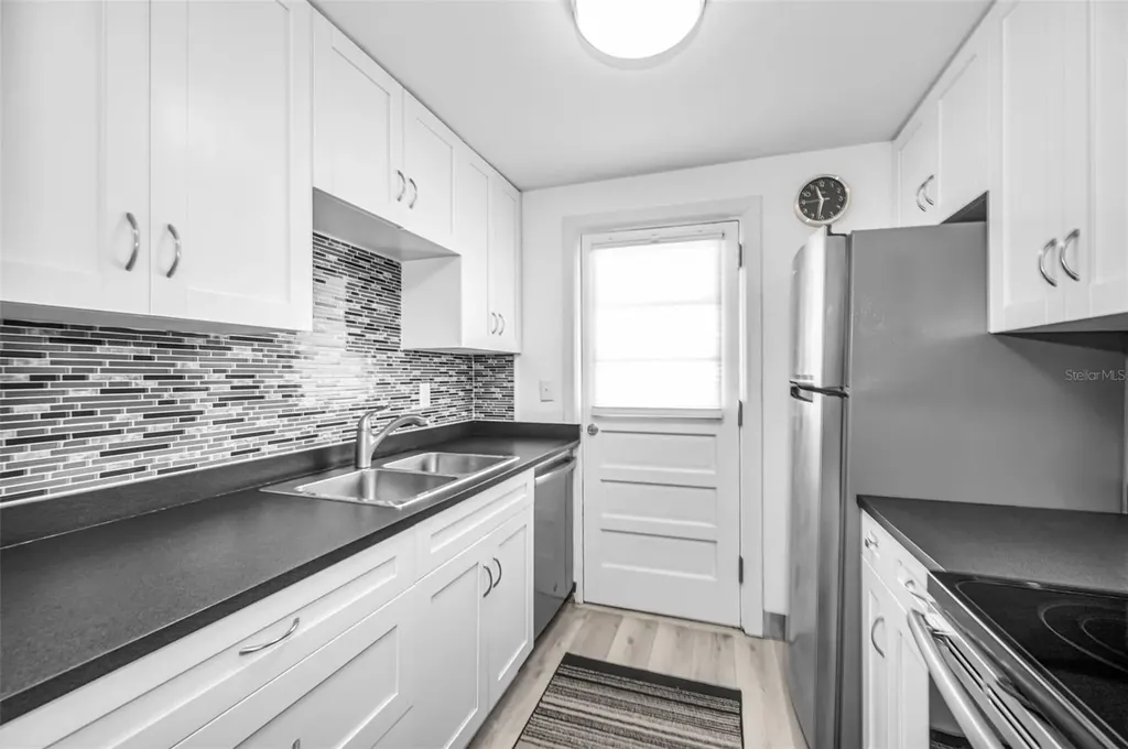2 N Fernwood Avenue Clearwater FL 33765