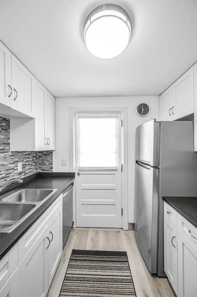 2 N Fernwood Avenue Clearwater FL 33765