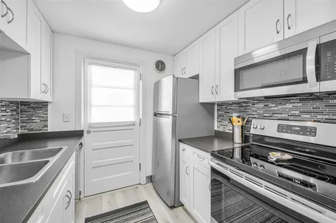 2 N Fernwood Avenue Clearwater FL 33765