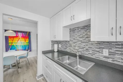 2 N Fernwood Avenue Clearwater FL 33765