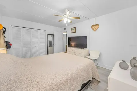 2 N Fernwood Avenue Clearwater FL 33765