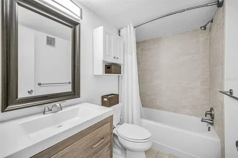 2 N Fernwood Avenue Clearwater FL 33765