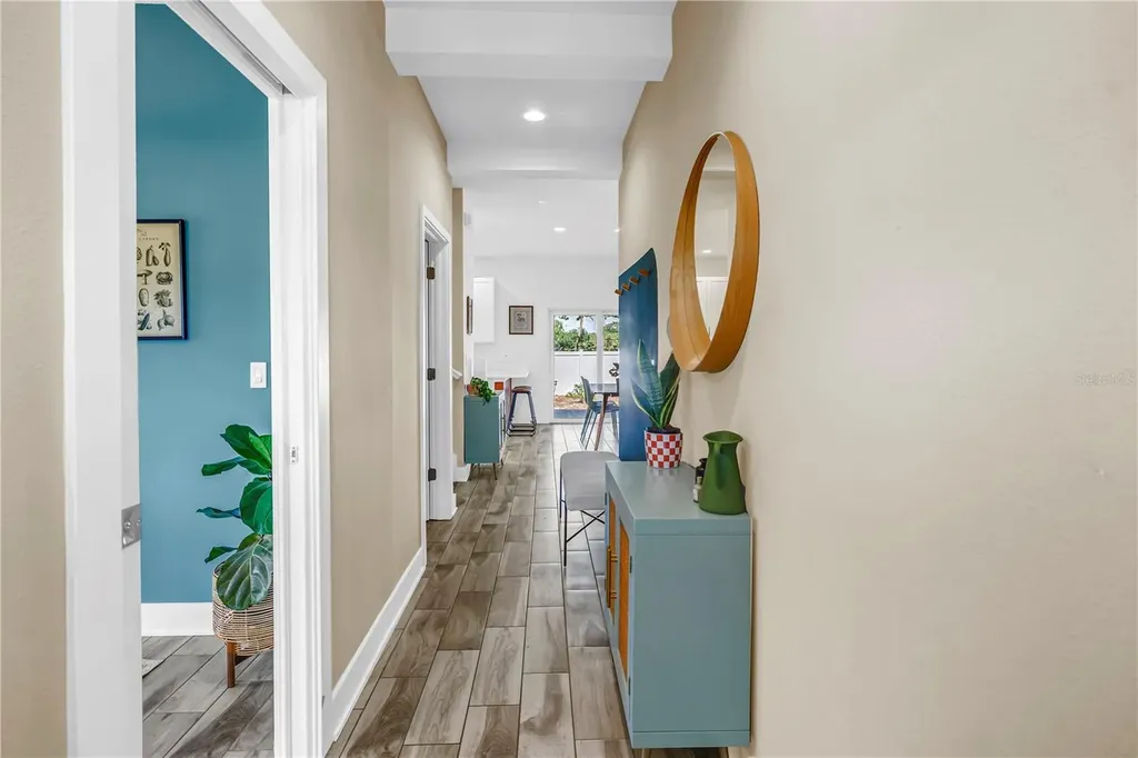 2119 Catalonia Way S St Petersburg FL 33712