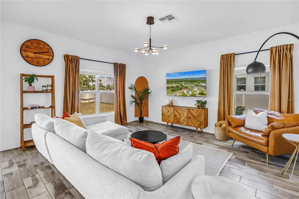 2119 Catalonia Way S St Petersburg FL 33712