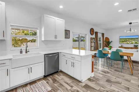 2119 Catalonia Way S St Petersburg FL 33712