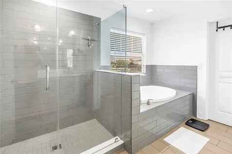 2119 Catalonia Way S St Petersburg FL 33712