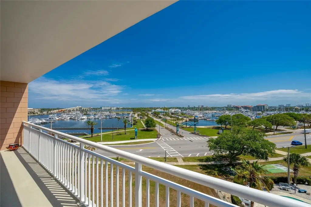 404 S Beach Street Daytona Beach FL 32114
