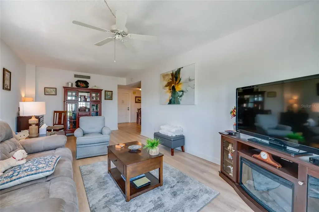 404 S Beach Street Daytona Beach FL 32114