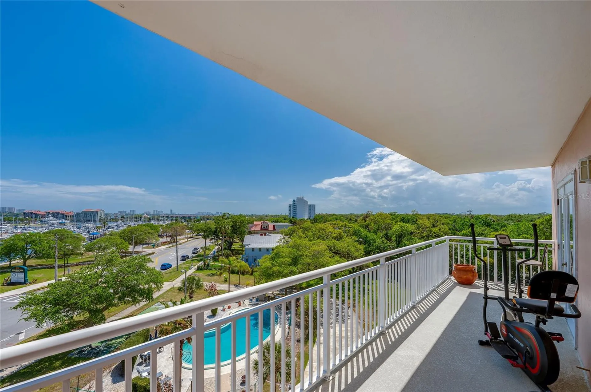 404 S Beach Street Daytona Beach FL 32114