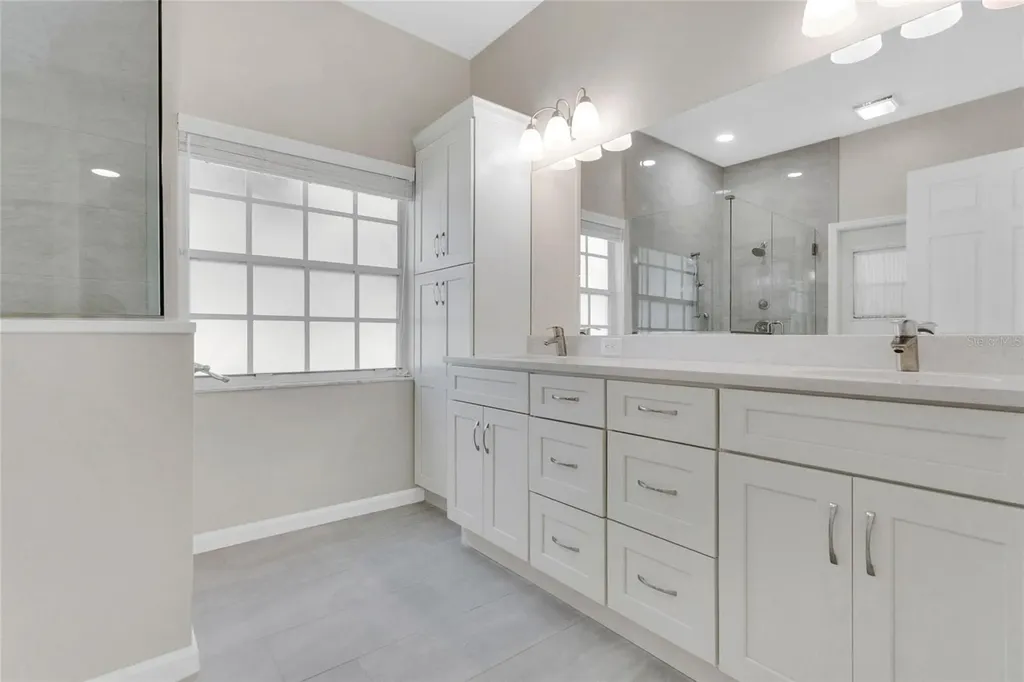 3433 Clear Stream Drive Orlando FL 32822