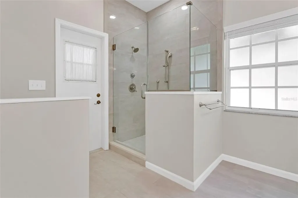 3433 Clear Stream Drive Orlando FL 32822