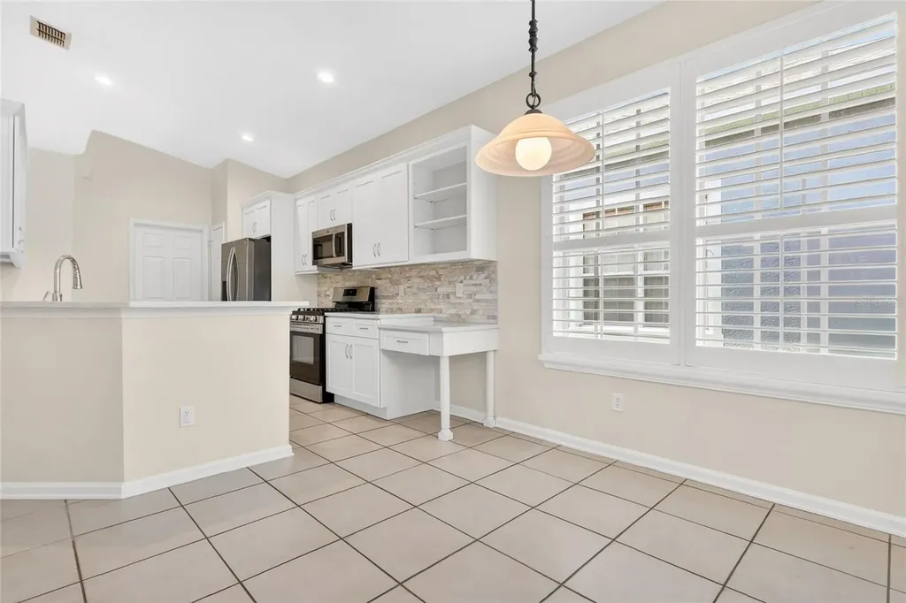 3433 Clear Stream Drive Orlando FL 32822