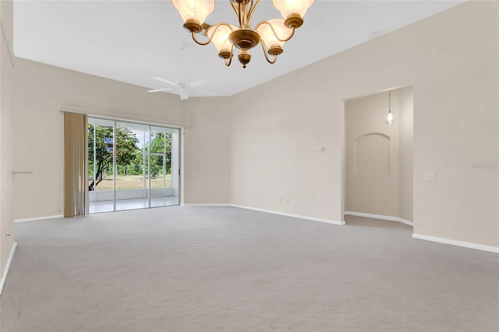3433 Clear Stream Drive Orlando FL 32822