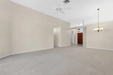 3433 Clear Stream Drive Orlando FL 32822