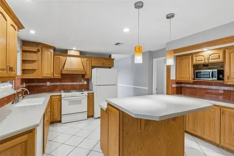 9035 Sharon Drive New Port Richey FL 34654