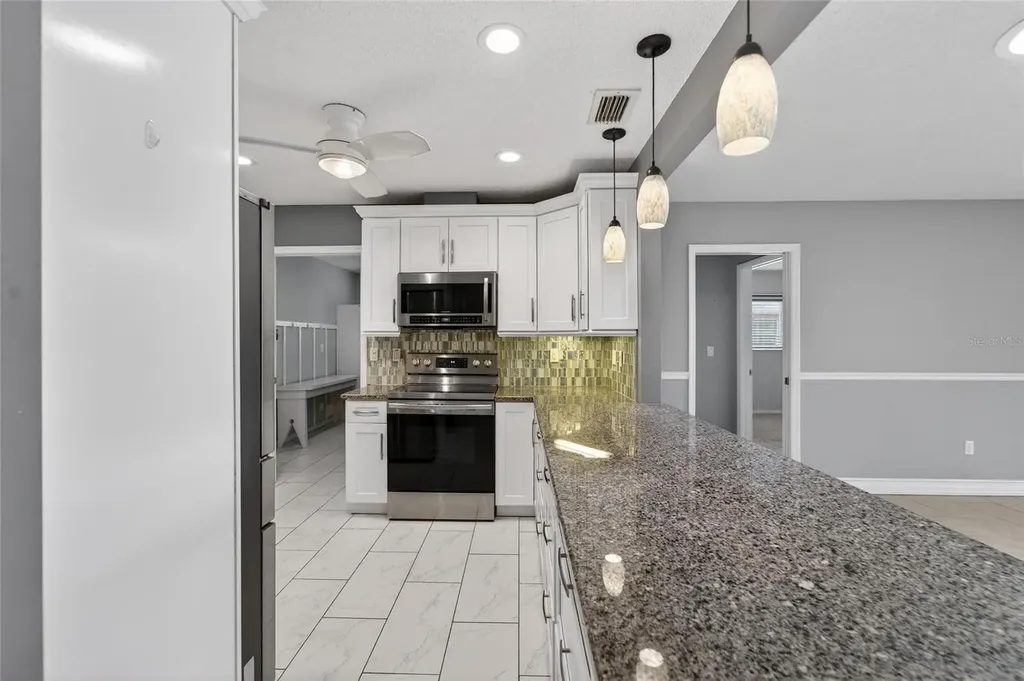 1502 Cloister Drive Sun City Center FL 33573